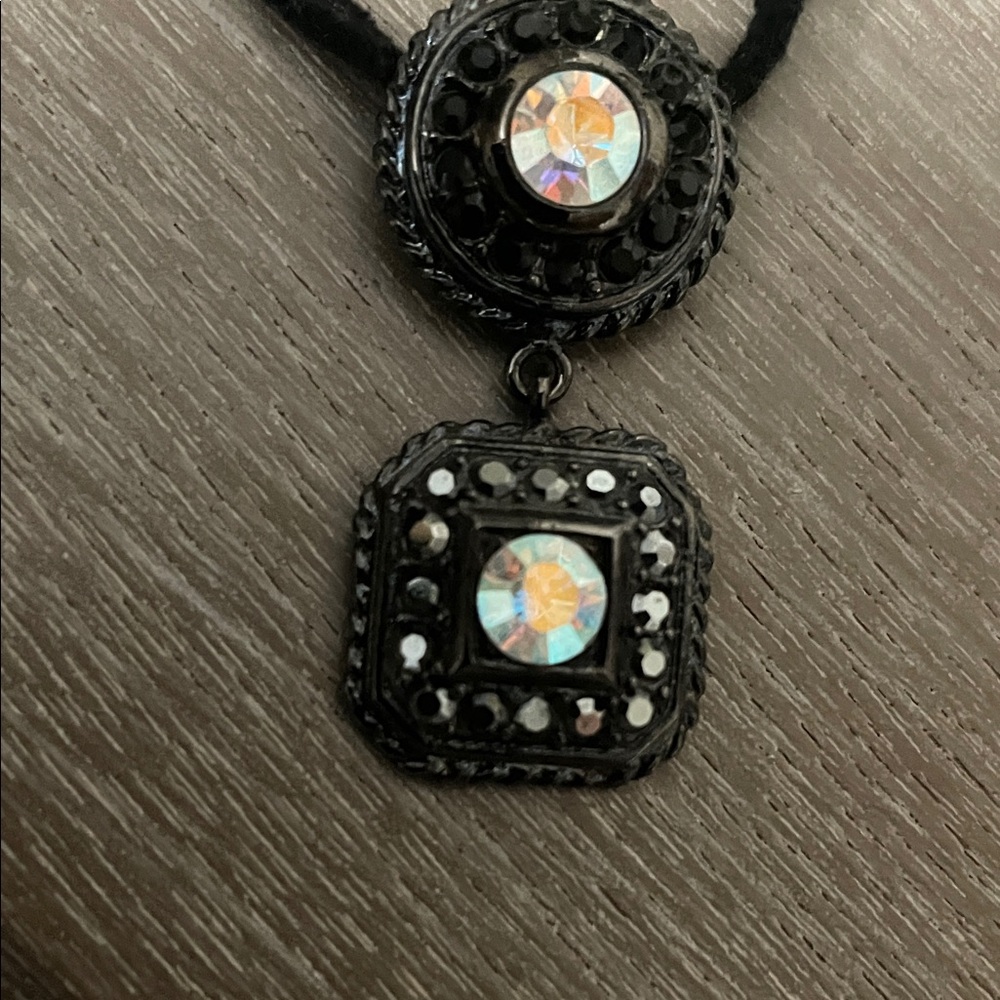 Hand Crafted Black and Silver Necklace - Picture 6 of 9